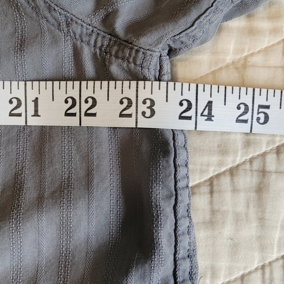 Aeropastale oversized button down or free with purchase of 25$ or above - Picture 7 of 7